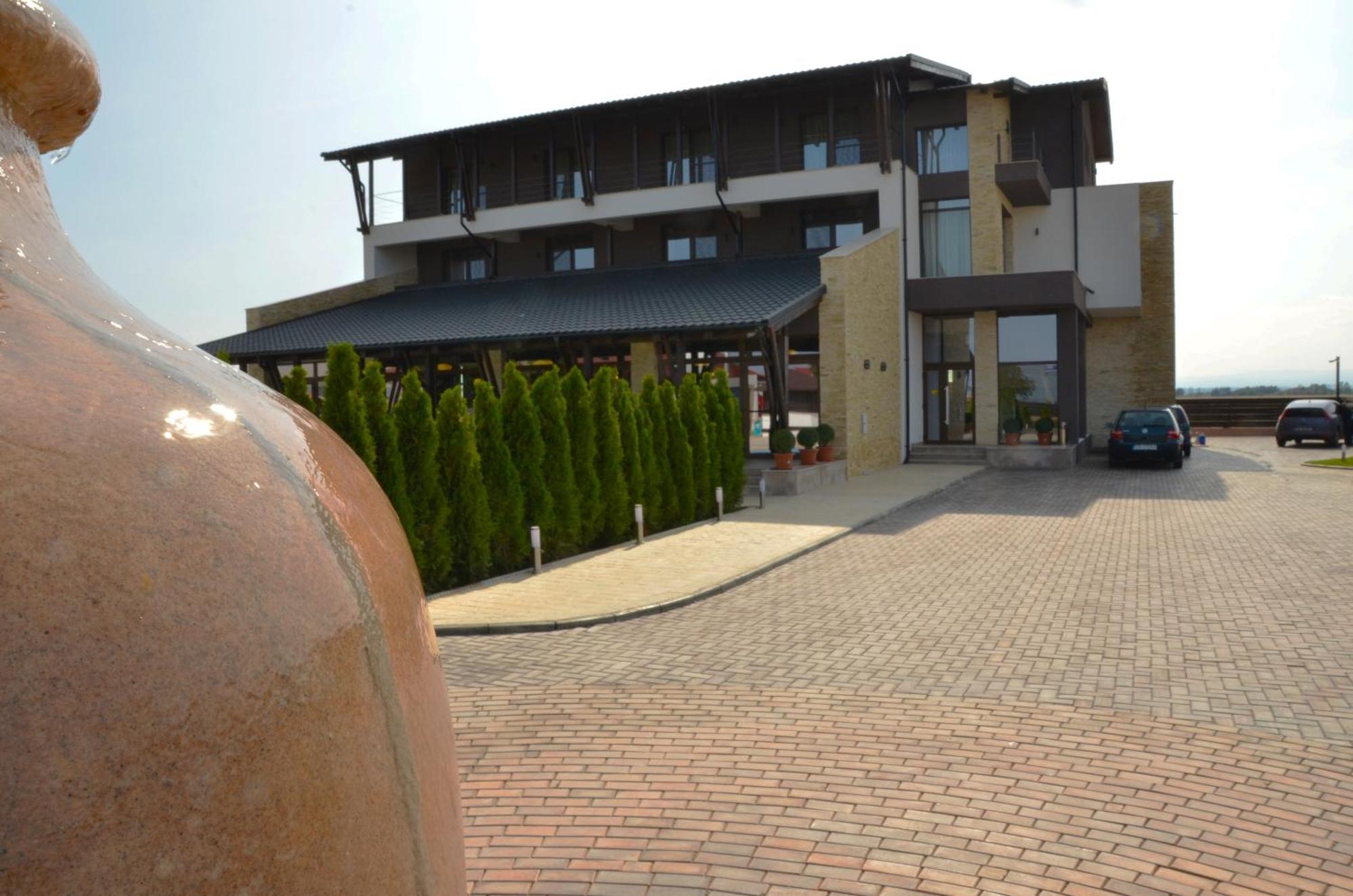 Pensiunea Sara Focsani Exterior photo